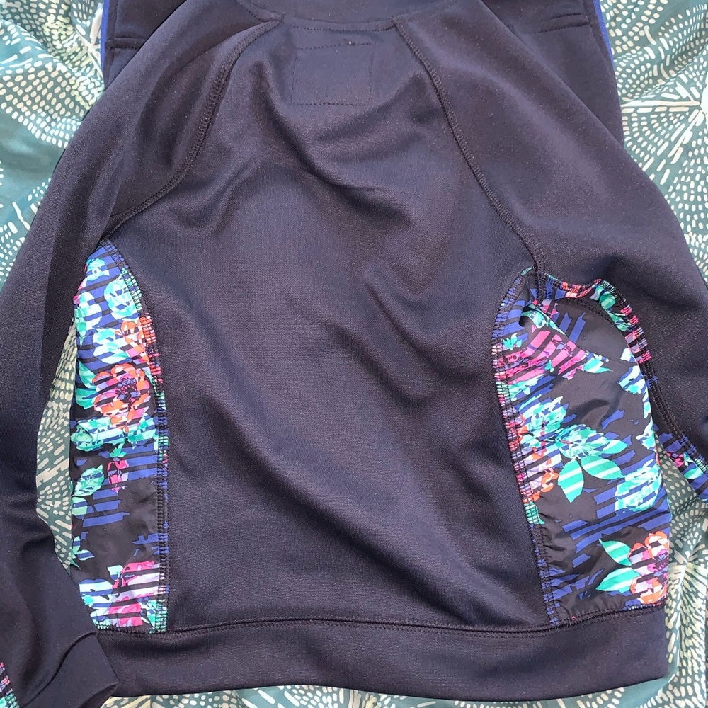 Jacket - Picture 4 of 4